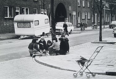 Spelende kinderen Genestetstraat